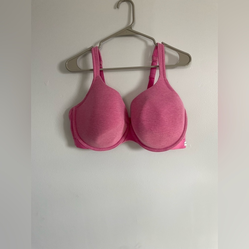 Cacique Vibrant Pink lightly lined tshirt bra with underwire size 44DDD